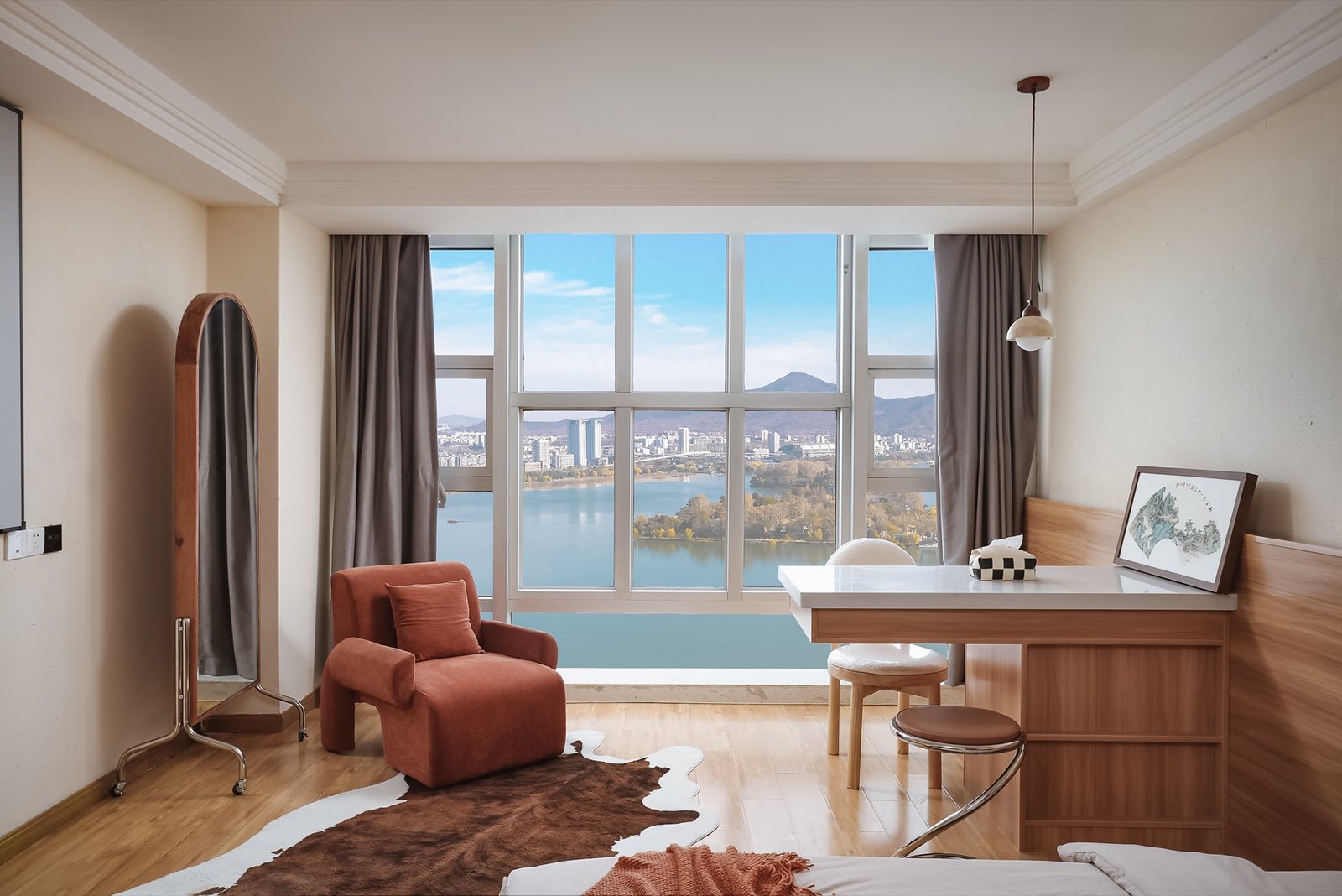 3325室玄武湖视野，可俯瞰玄武湖与紫金山全景