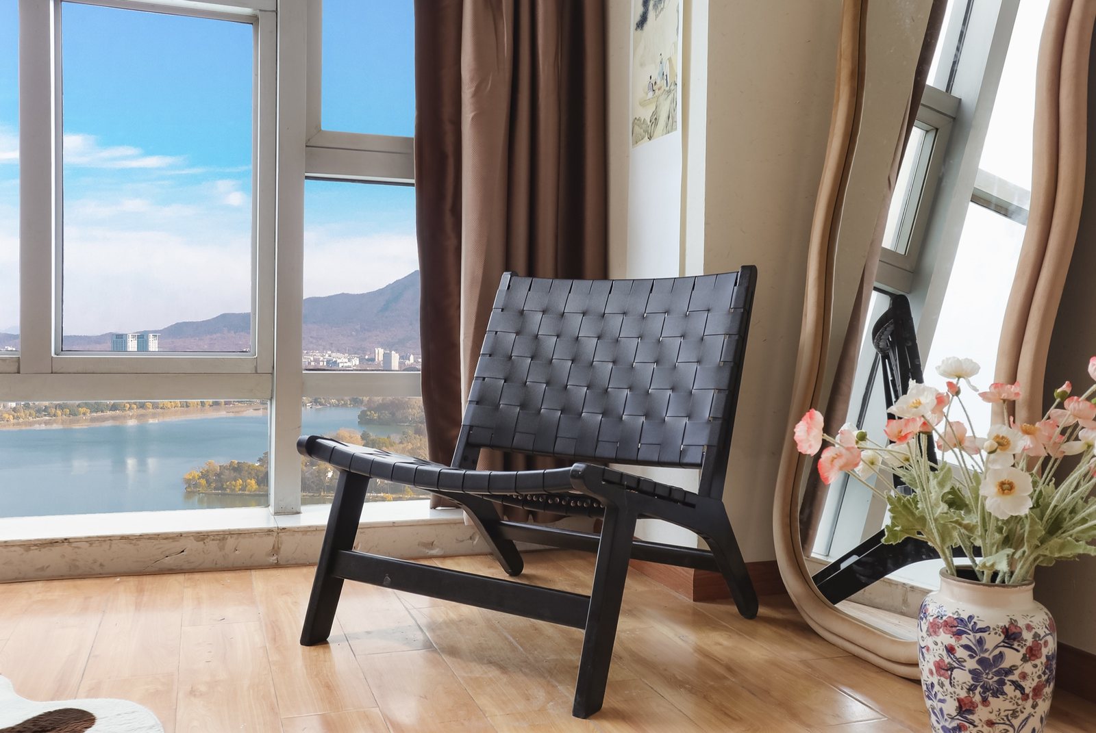 3328室紫金山方向远景,可俯瞰玄武湖与紫金山全景